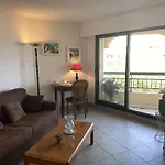 2 Pieces Avec Terrasse Pres De La - Fr-1-226a-344 Διαμέρισμα