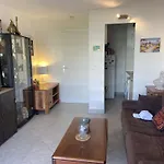 Apartament 2 Pieces Avec Terrasse Pres De La - Fr-1-226a-344